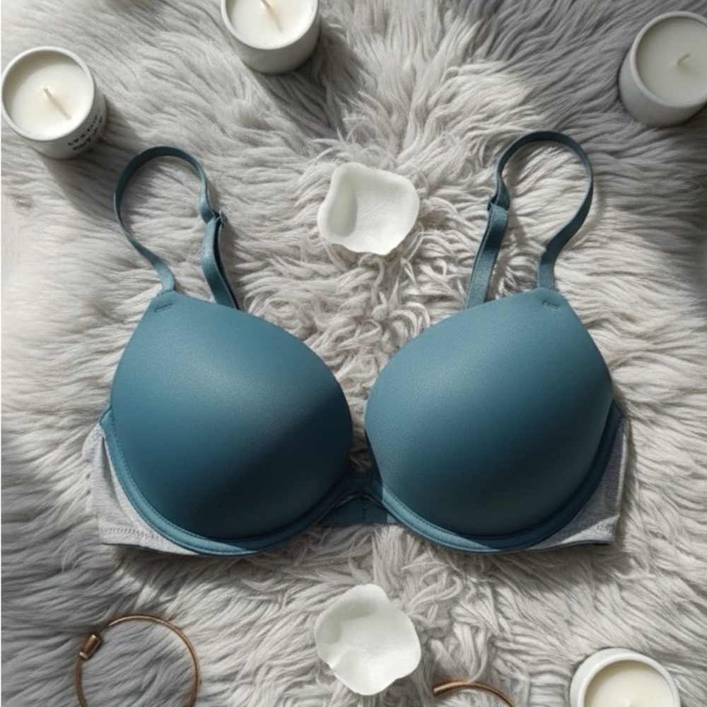 PINK Victoria Secret Women's Teal Push Up Bra
